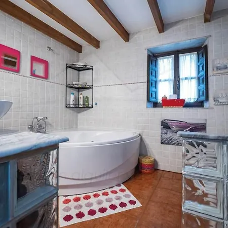 La Casita Azul
